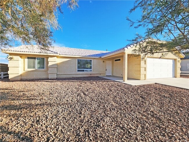 property at 960 Lone Pine Rd