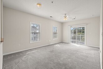 2080 Cross Gate Blvd in Myrtle Beach, SC - Building Photo - Building Photo