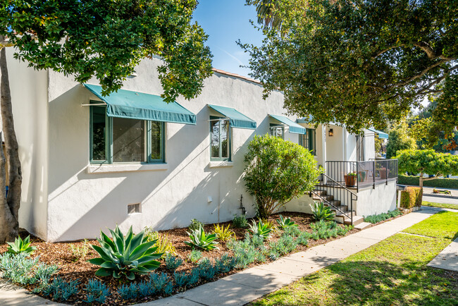 421 Montgomery St in Santa Barbara, CA - Building Photo - Building Photo