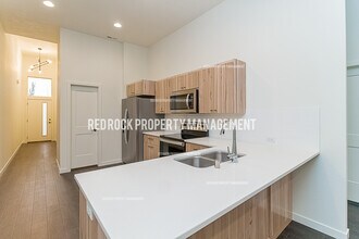 624 S Crescent Ln in Spokane Valley, WA - Building Photo - Building Photo