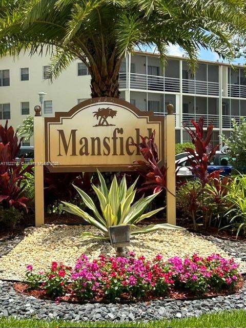 8 Mansfield Dr in Boca Raton, FL - Building Photo