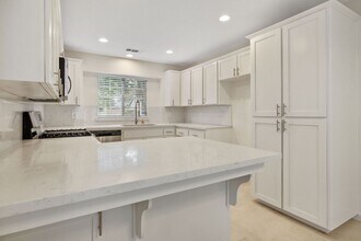 500 N Tommy St in Visalia, CA - Building Photo - Building Photo