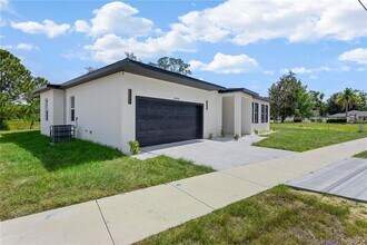 33320 CR-473 in Leesburg, FL - Building Photo - Building Photo