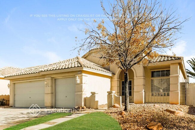 8738 Running Waters Ct in Las Vegas, NV - Foto de edificio - Building Photo