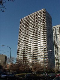 1960 N Lincoln Park W, Unit 408 in Chicago, IL - Foto de edificio - Building Photo