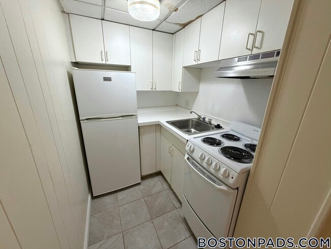62 Boylston St, Unit M3