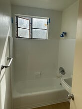 11914 Downey Ave in Downey, CA - Building Photo - Building Photo