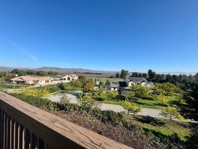 1 Vía Padre in San Juan Bautista, CA - Building Photo - Building Photo