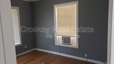 461 E 9th St in Pittsburg, CA - Building Photo - Building Photo