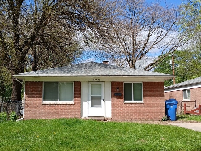 property at 25722 Carlysle St