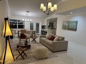 9412 SW 127th Ave in Miami, FL - Building Photo - Building Photo