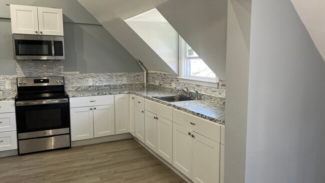 property at 2 Benefit St