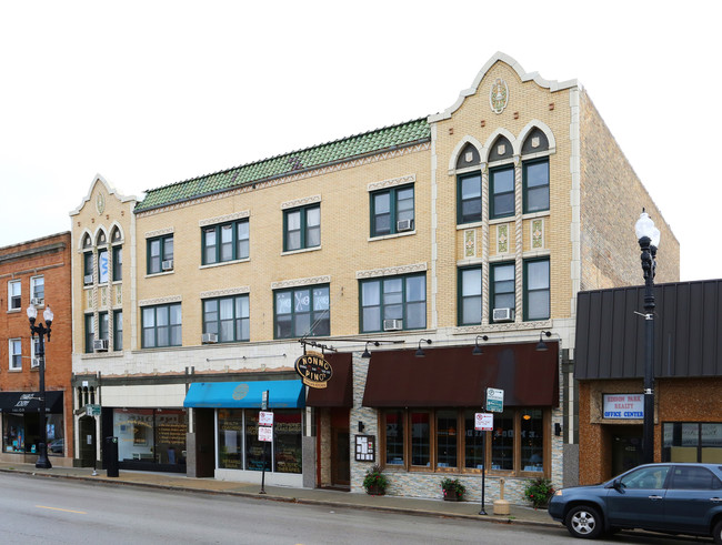 6714-6718 N Northwest Hwy in Chicago, IL - Building Photo - Primary Photo