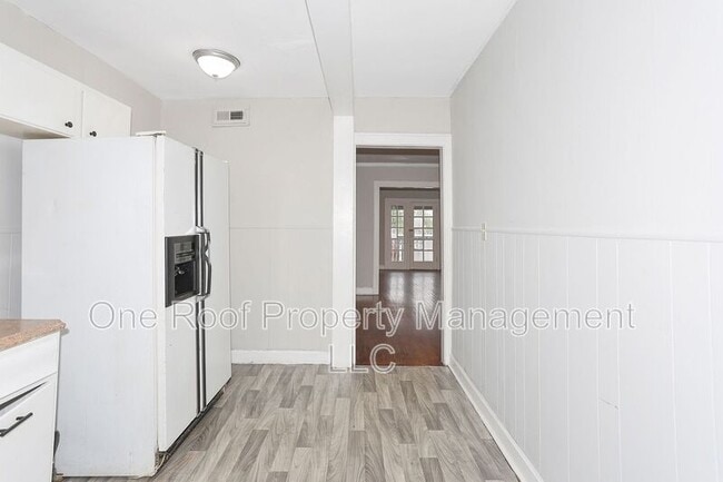 3225 E 8th St in Kansas City, MO - Building Photo - Building Photo