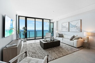 1116 N Ocean Blvd in Pompano Beach, FL - Foto de edificio - Building Photo