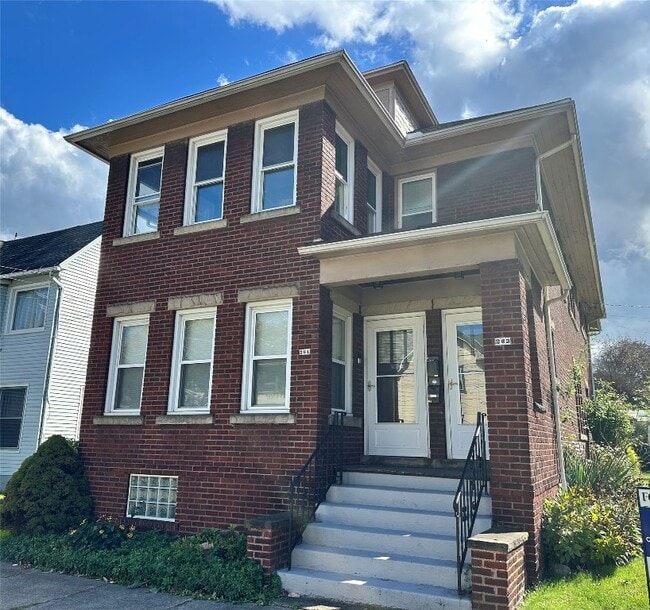 property at 263 W 29th St