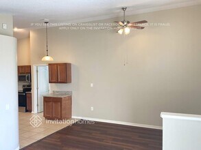 536 Napa Valley Cir in Valrico, FL - Foto de edificio - Building Photo