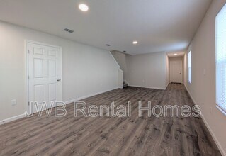 7915 Eaton Ave in Jacksonville, FL - Building Photo - Building Photo