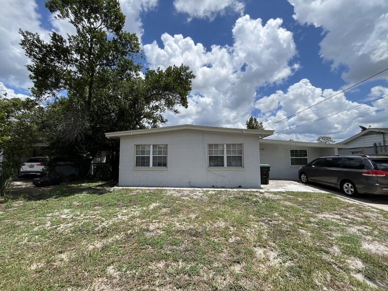 2521 Kingsland Ave in Orlando, FL - Foto de edificio