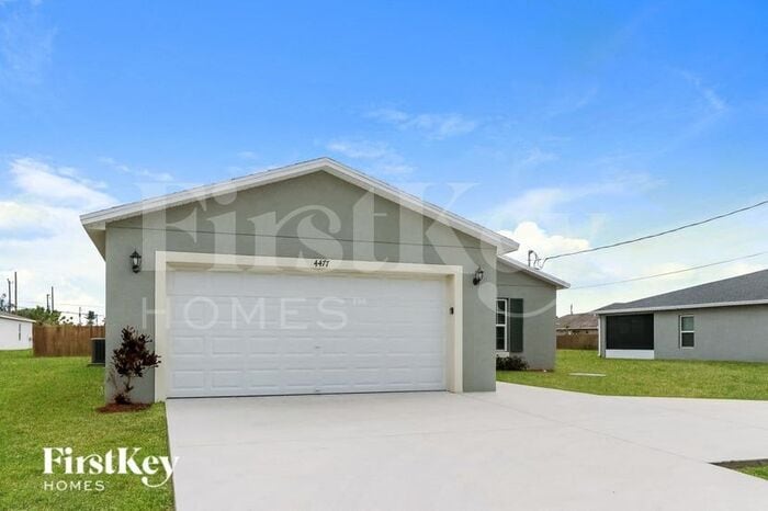 4477 SW Port St Lucie Blvd in Port St. Lucie, FL - Building Photo