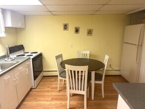 102 Hillside Rd, Unit Basement in North Andover, MA - Building Photo - Building Photo