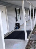 201 Middle St, Unit D in Varnville, SC - Building Photo