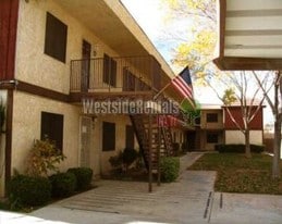 38225 12th St E, Unit 1