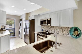 316 Brackenwood Cir, Unit 316 in Palm Beach Gardens, FL - Foto de edificio - Building Photo