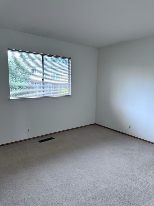 1401 S Mary Ave in Sunnyvale, CA - Foto de edificio - Building Photo