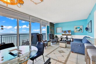 1700 N Ocean Blvd in Myrtle Beach, SC - Building Photo - Building Photo