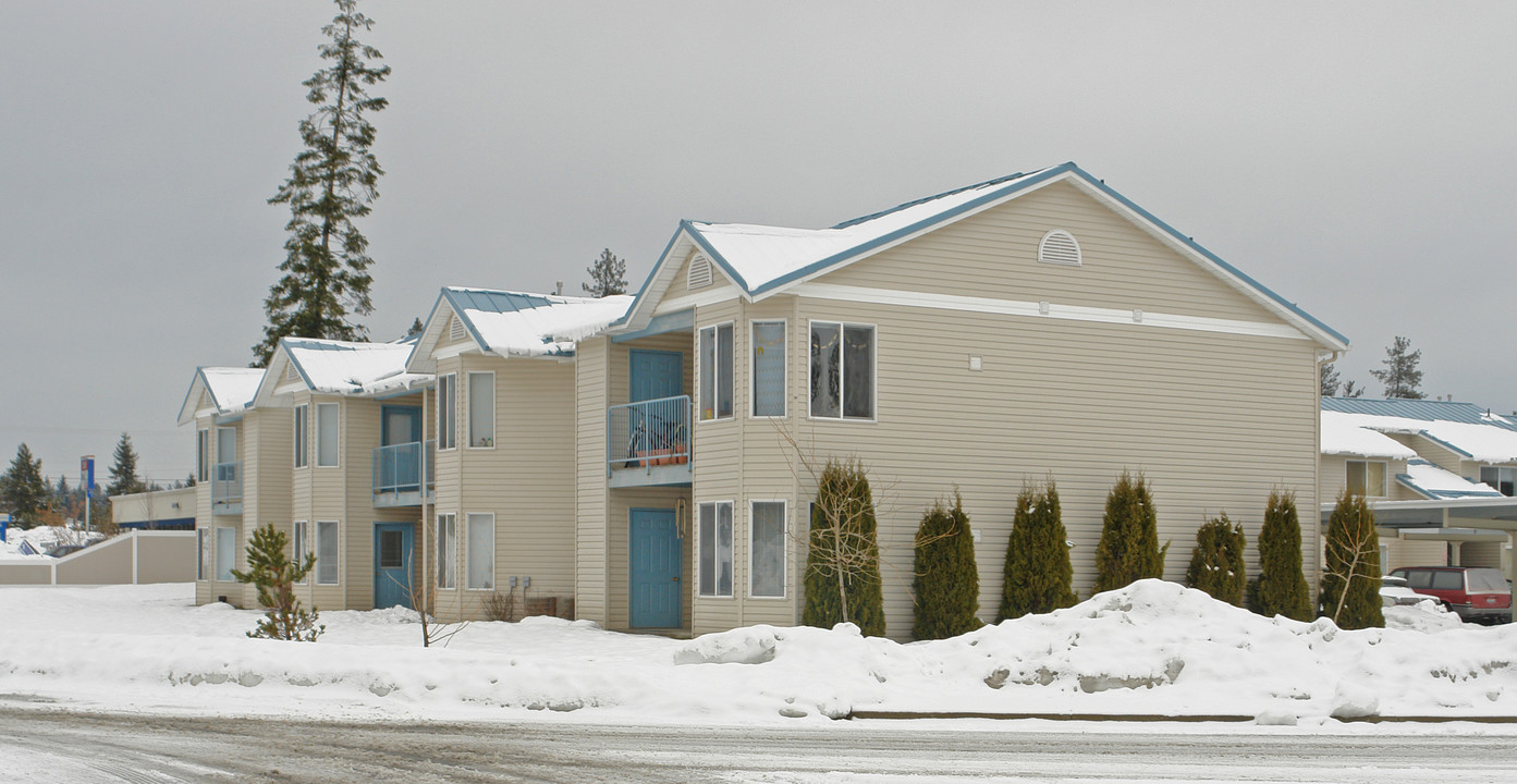 Park Wood Place in Rathdrum, ID - Building Photo