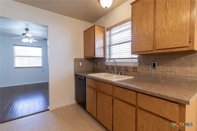 property at 4507 Aspen Dr