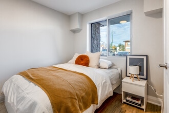 38 King Street W in Hamilton, ON - Building Photo - Interior Photo