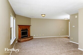 2122 Southernwood Ln in Indianapolis, IN - Building Photo - Building Photo