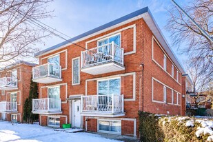 100 Du Chalet Av in Lachine, QC - Building Photo