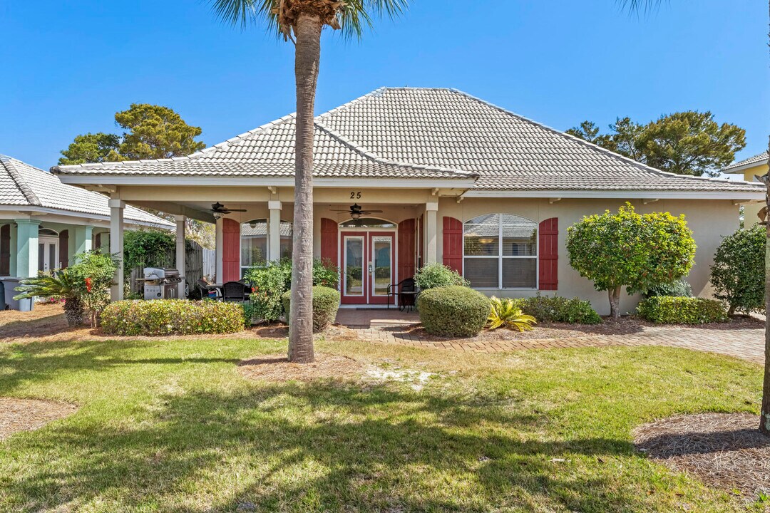 25 Opal Cove in Destin, FL - Building Photo