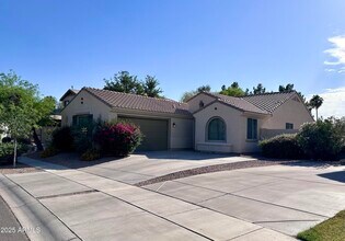 4324 S Fireside Trail in Gilbert, AZ - Building Photo - Building Photo