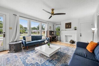 5322 Junius St in Dallas, TX - Building Photo - Building Photo