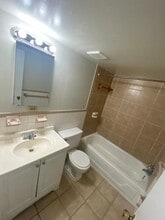 5608 Bloomfield Dr in Alexandria, VA - Building Photo - Building Photo