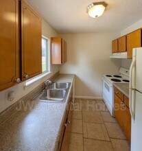 9110 Leahy Rd in Jacksonville, FL - Building Photo - Building Photo