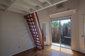 1548 Cerro Gordo St in Los Angeles, CA - Building Photo - Building Photo