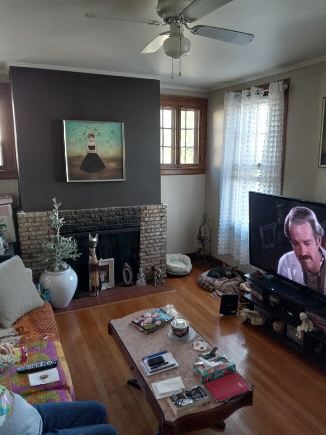 180 Jerome Pl, Unit 2 in Bloomfield, NJ - Building Photo - Building Photo