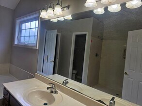 4514 New Hopewell Rd in Louisville, KY - Building Photo - Building Photo