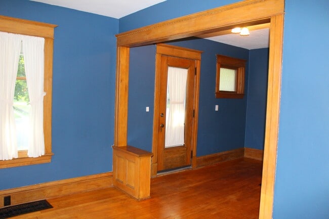 234 S Highland Ave in Rockford, IL - Building Photo - Building Photo