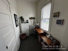 1049 7th St W in St. Paul, MN - Building Photo - Building Photo