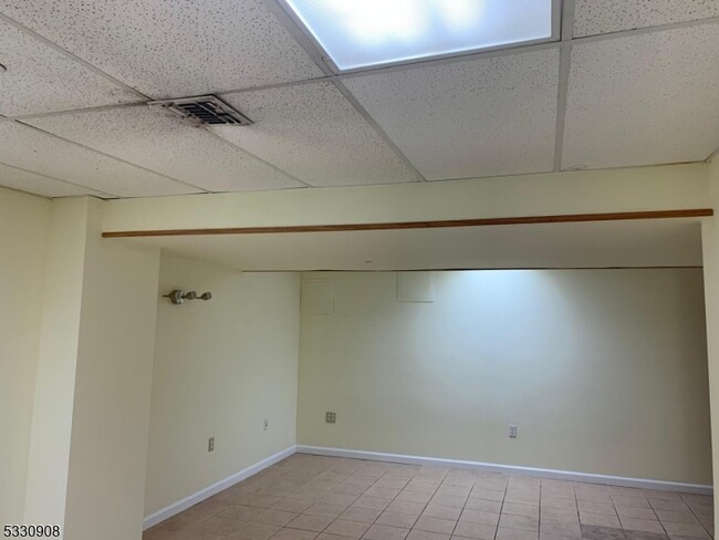 295 Pinelli Dr in Piscataway, NJ - Building Photo - Building Photo