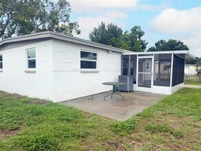 8096 Rose Terrace N in Seminole, FL - Building Photo - Building Photo