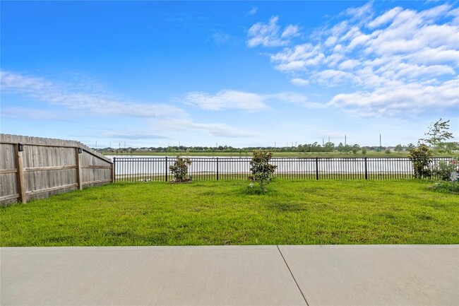 property at 18103 Grand Vista Hills Ln