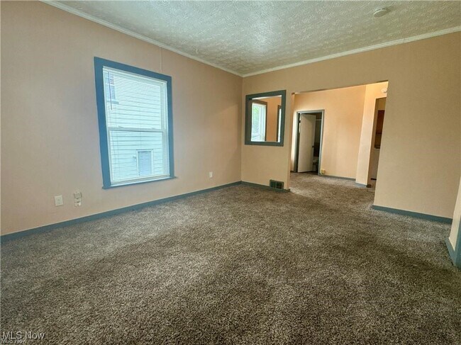 993 Concord Ave in Akron, OH - Building Photo - Building Photo