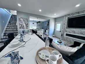 E. Hurron Street in Berlin, WI - Foto de edificio - Building Photo